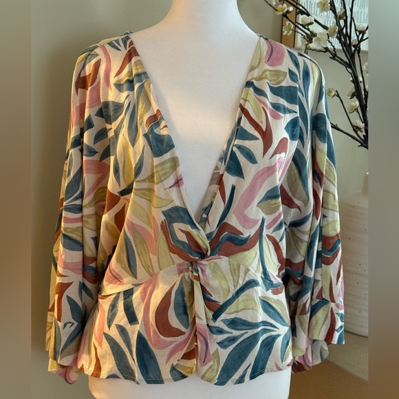 Floral ZSupply V-Neck Womens Top - Picture 1 of 5